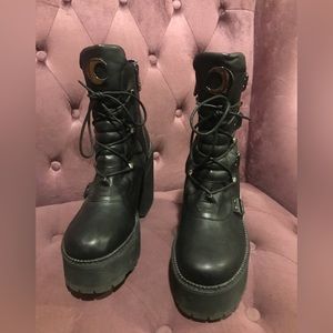 broom rider boots - never worn!